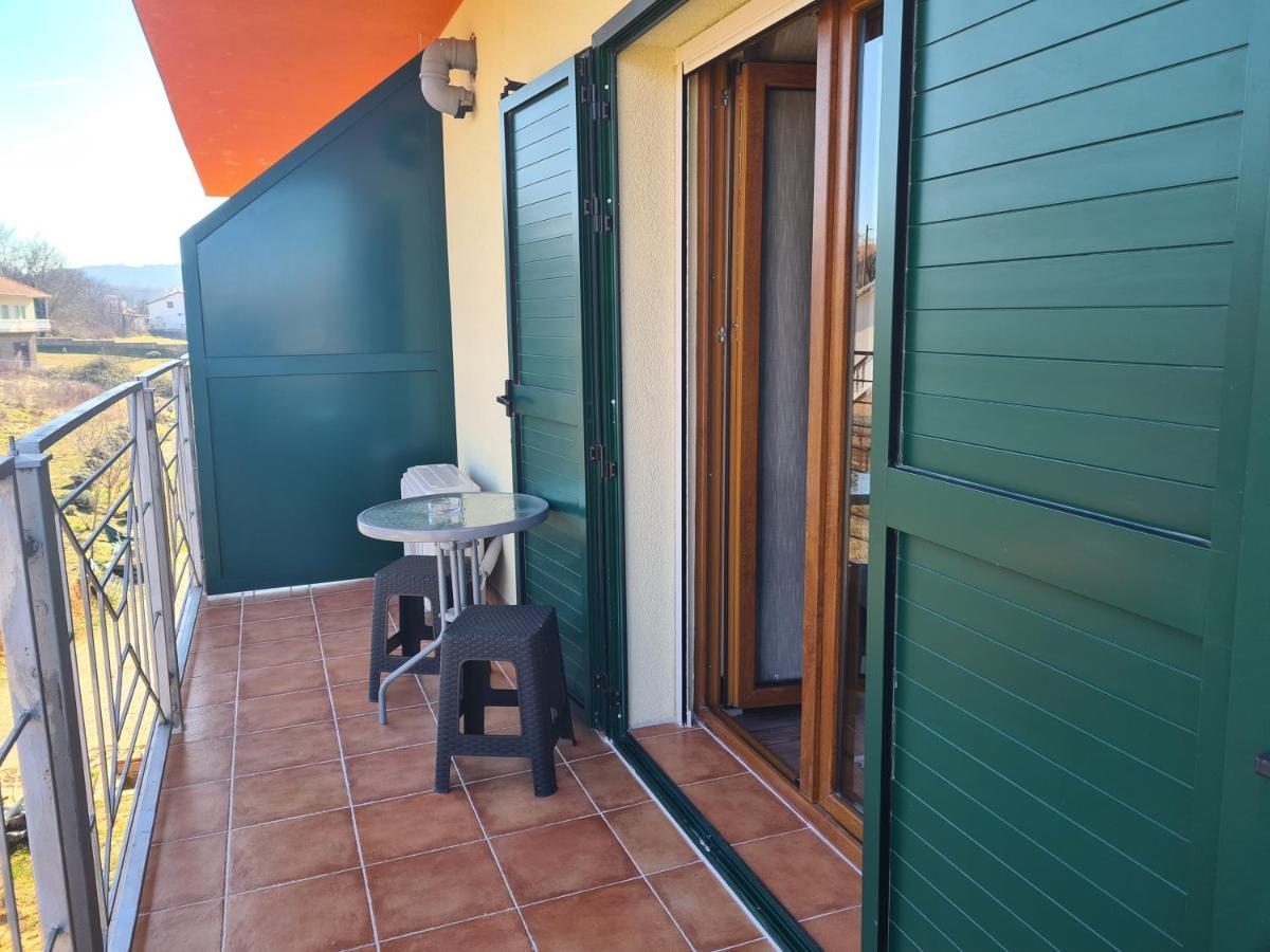 Slatki Snovi II Hotell Knin Exteriör bild